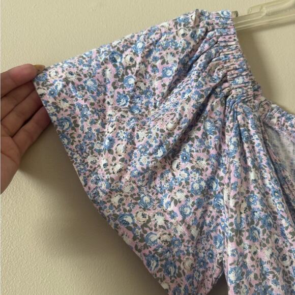 ASTR NWT Flutter Sleeve Faux Wrap Pink Blue Ditsy Floral Blouse size Medium - Picture 5 of 6